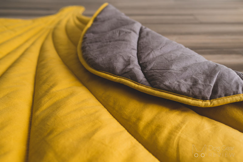 Leaf Shape Dog Blanket, Pinecone Brown