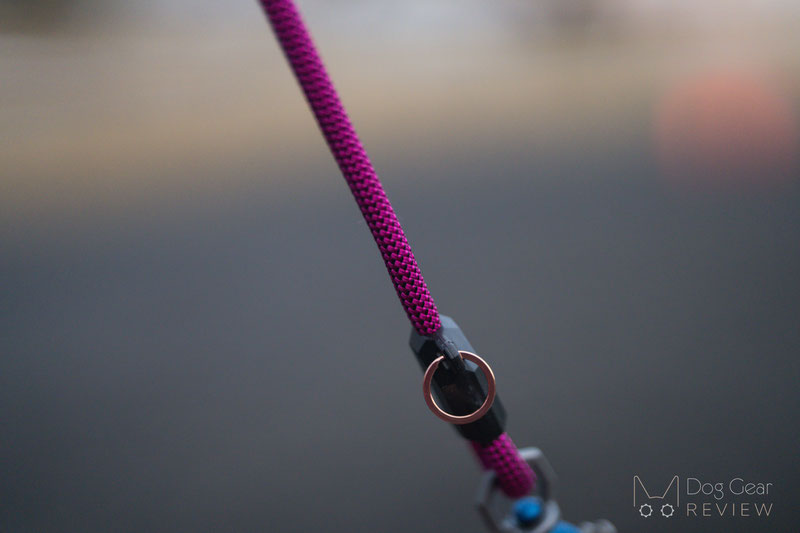 MUi Magnetic Leash Review | Dog Gear Review